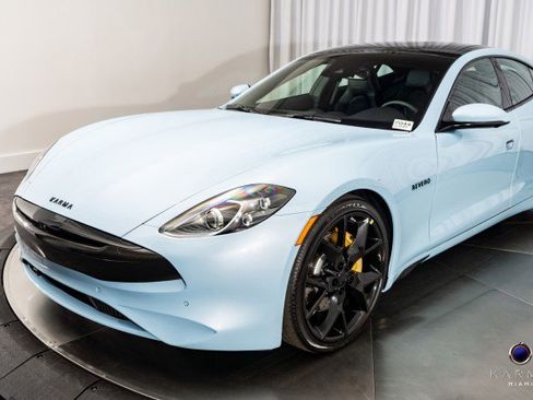 New 2025 Karma Revero Luxury image 8