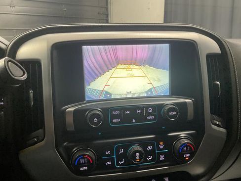 Used 2017 GMC Sierra 2500 SLE w/ SLE Preferred Package image 21