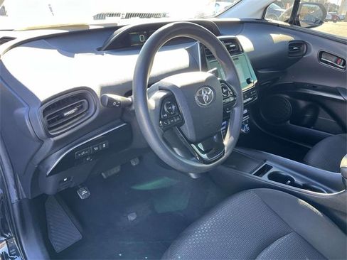 Used 2019 Toyota Prius LE image 15