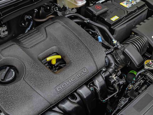 Certified 2025 Kia Soul LX w/ LX Technology Package FWD image 25