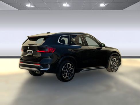 Certified 2025 BMW X1 xDrive28i image 8