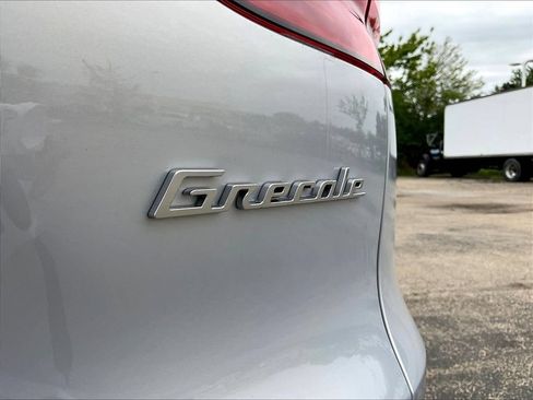Used 2023 Maserati Grecale Modena AWD/4WD image 24