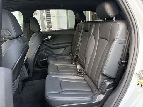 New 2025 Audi Q7 3.0T Premium Plus image 10