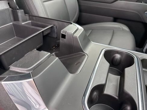 Used 2025 Chevrolet Silverado 2500 LTZ w/ LTZ Plus Package image 39