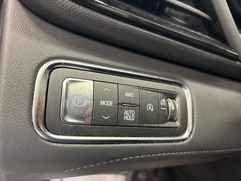Used 2026 Buick Enclave Avenir w/ Super Cruise Package AWD/4WD image 39