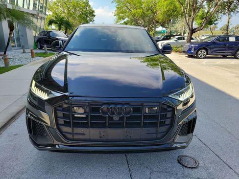 Used 2022 Audi Q8 Prestige w/ Prestige Package AWD/4WD image 3
