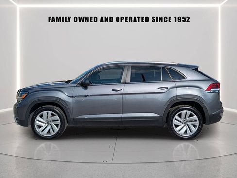 Certified 2023 Volkswagen Atlas Cross Sport SE FWD image 3