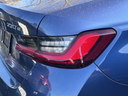 Used 2023 BMW 330e xDrive w/ Premium Package image 7