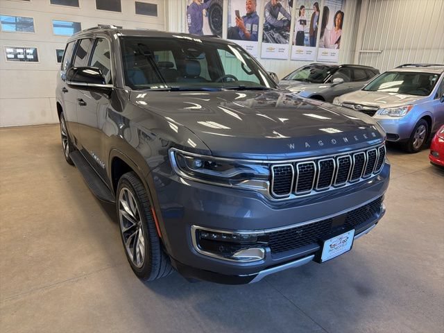 Used 2024 Jeep Wagoneer Series II w/ Premium Group I AWD/4WD image 4