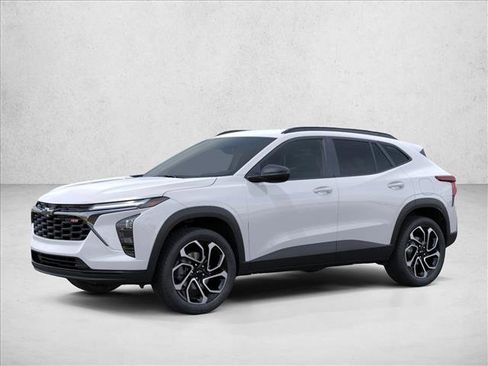 New 2026 Chevrolet Trax RS FWD image 3