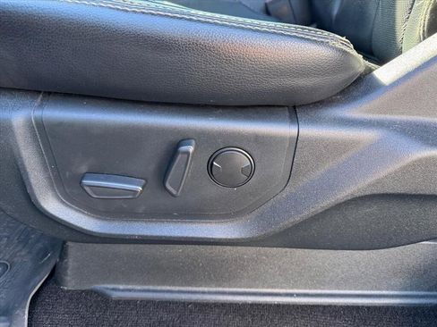 Used 2019 Ford F150 Lariat image 13