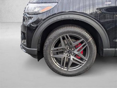 New 2026 Ford Explorer ST-Line w/ ST-Line Street Pack image 10
