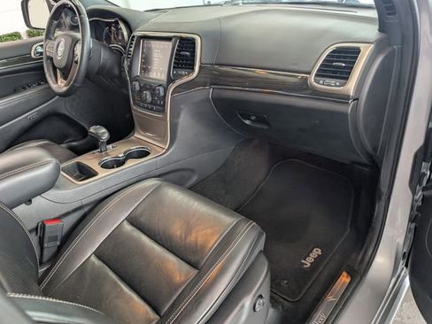Used 2014 Jeep Grand Cherokee Overland w/ Advanced Technology Group image 16