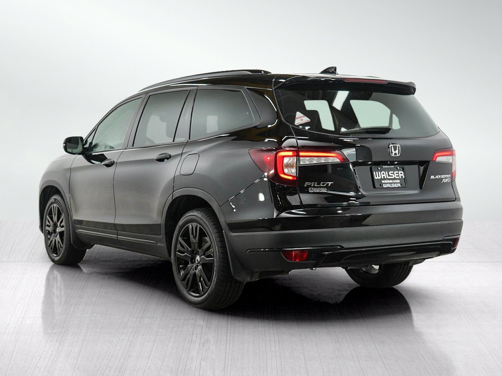 Used 2022 Honda Pilot Elite image 3
