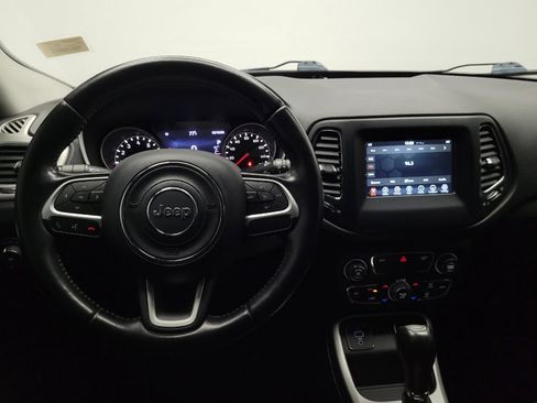 Used 2020 Jeep Compass Latitude w/ Popular Equipment Group image 22