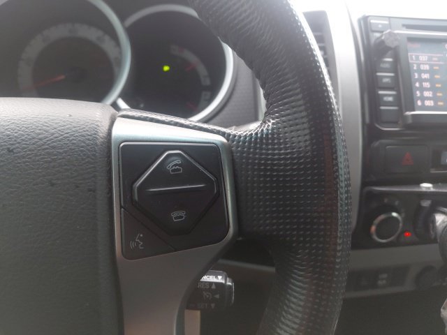 Used 2014 Toyota Tacoma 4x4 Double Cab w/ TRD Off-Road Package image 24