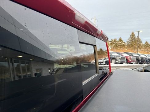 Used 2022 GMC Sierra 1500 AT4 w/ AT4 Premium Package image 13