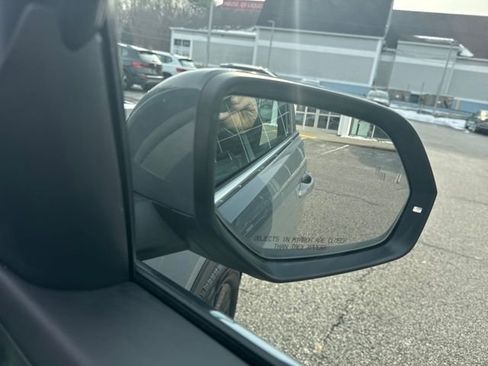 Certified 2025 Volkswagen Atlas Cross Sport SE w/ Black Wheel Package image 35