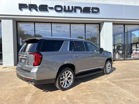 Used 2021 GMC Yukon Denali image 3