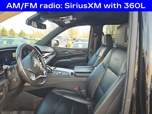 Used 2021 Cadillac Escalade Luxury AWD/4WD image 7