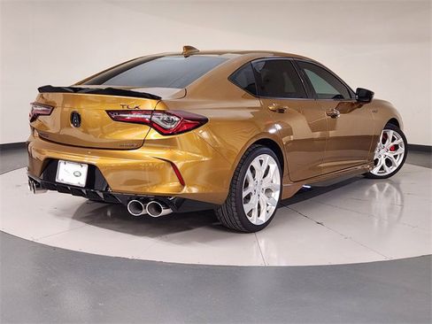 Used 2022 Acura TLX Type S image 2