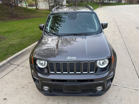 Used 2021 Jeep Renegade Latitude FWD image 2