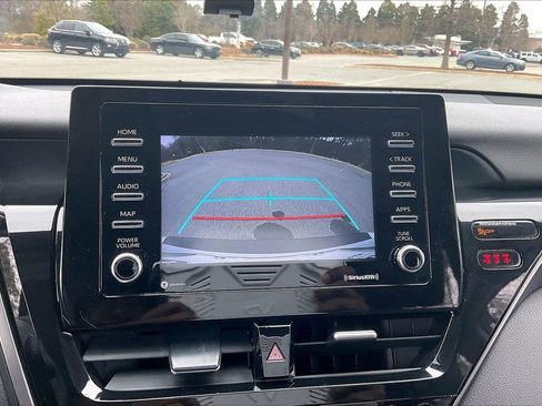 Used 2023 Toyota Camry SE image 15