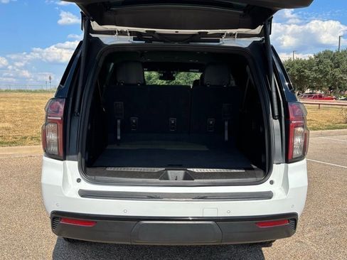 Used 2023 Chevrolet Suburban Z71 image 8