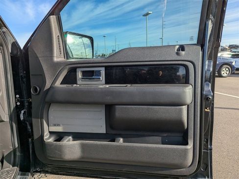 Used 2011 Ford F150 Platinum w/ Max Trailer Tow Pkg image 39