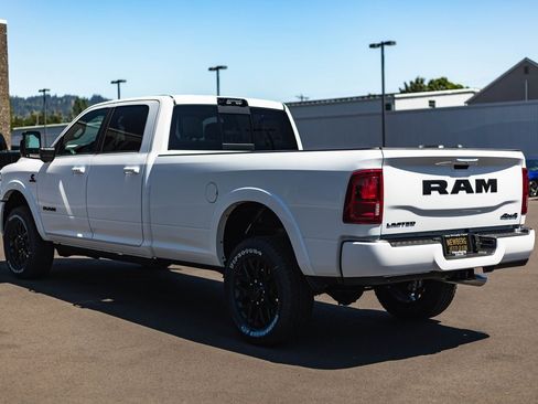 New 2025 RAM 2500 Limited image 11