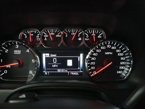 Used 2017 GMC Yukon SLT AWD/4WD image 11
