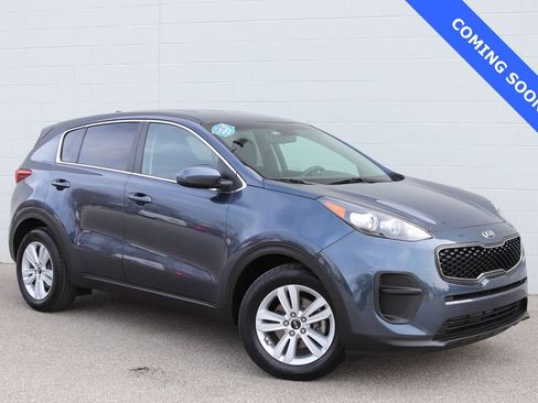 Used 2017 Kia Sportage LX image 1