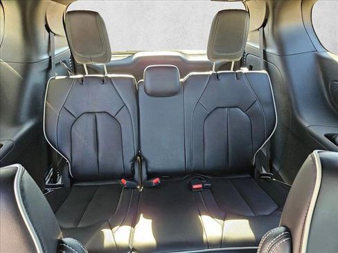 New 2026 Chrysler Pacifica Limited w/ S Appearance Package image 15