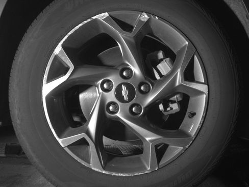 Used 2025 Chevrolet Trax LT image 12