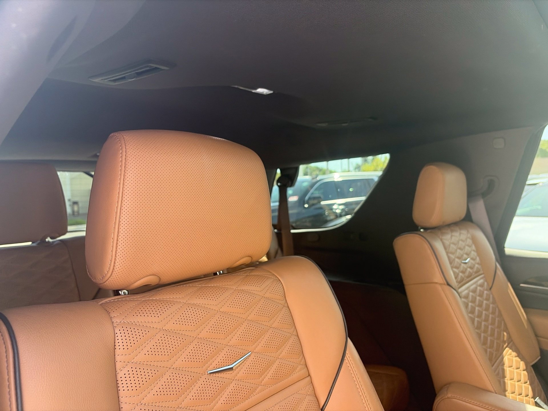 Used 2023 Cadillac Escalade Sport w/ LPO, ONYX Package AWD/4WD image 13
