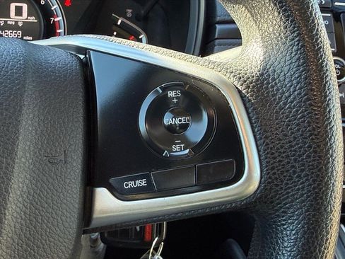 Used 2019 Honda CR-V LX image 21