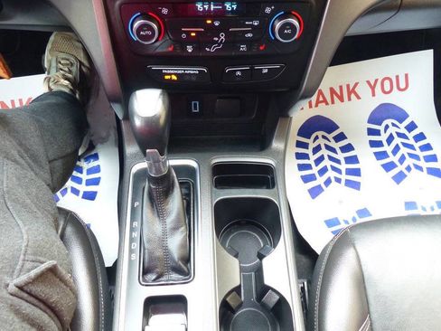 Used 2017 Ford Escape SE w/ SE Leather Comfort Package image 34