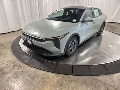 New 2025 Kia K4 LXS