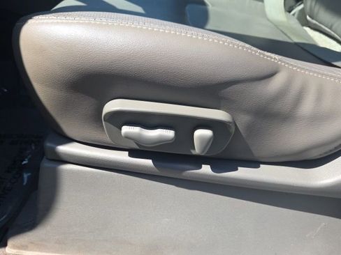 Used 2019 Nissan Frontier SL RWD image 22