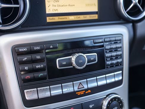 Used 2012 Mercedes-Benz SLK 350 image 16