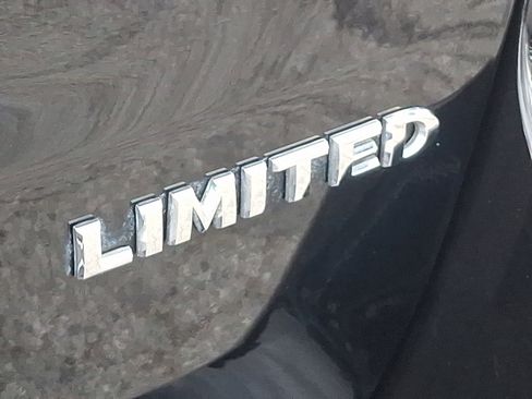 Used 2022 Jeep Grand Cherokee Limited image 33