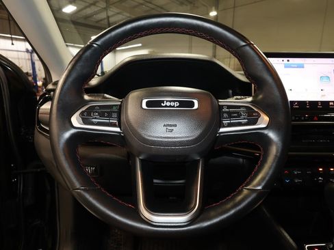 Used 2022 Jeep Compass Trailhawk w/ Trailhawk Elite Group image 10