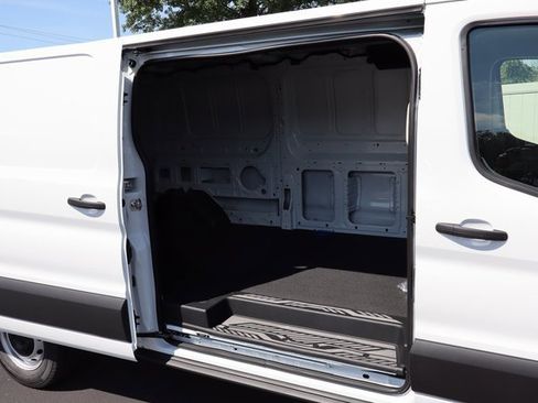 New 2025 Ford Transit 250 Low Roof image 32