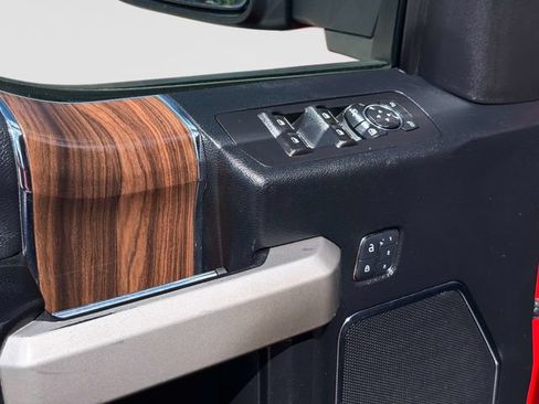 Used 2017 Ford F150 Lariat AWD/4WD image 18