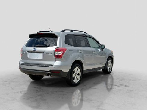 Used 2014 Subaru Forester 2.5i Touring AWD/4WD image 6