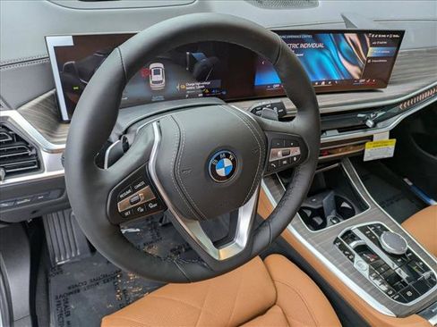 New 2026 BMW X5 xDrive50e w/ Climate Comfort Package image 3