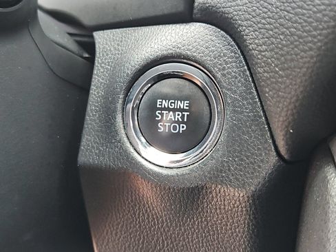Certified 2021 Toyota RAV4 XLE w/ Convenience Package FWD image 21
