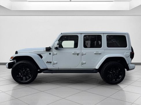 Used 2021 Jeep Wrangler Unlimited Sahara AWD/4WD image 2