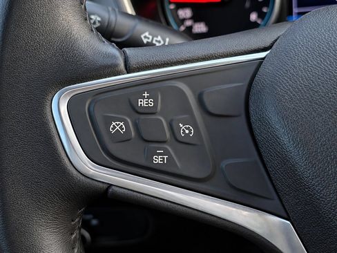 Used 2019 Chevrolet Equinox LT FWD image 23