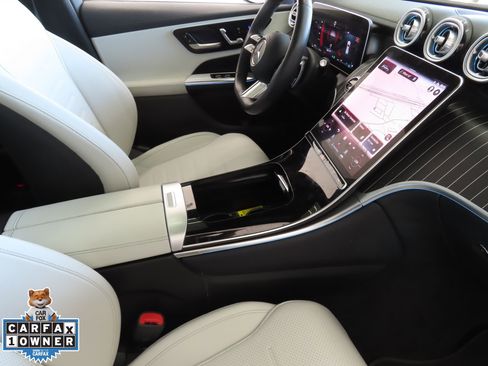 Used 2023 Mercedes-Benz GLC 300 4MATIC image 28